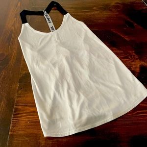Nike top